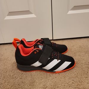 Adidas adipower weight lighting shoes